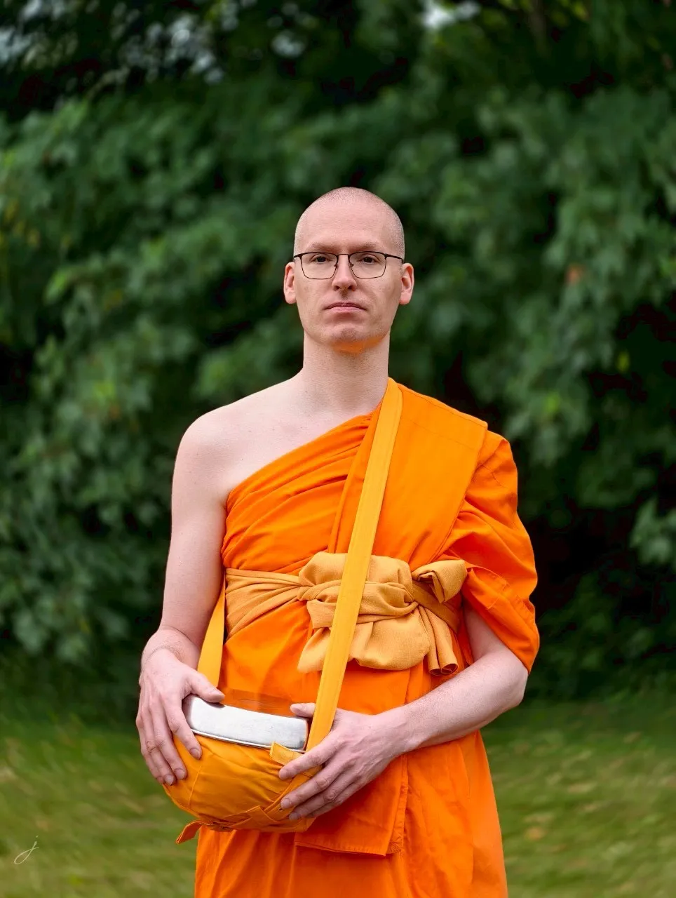 Portrait of Venerable Sander Khemadhammo